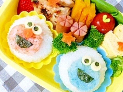 簡単キャラ弁☆エルモとクッキーモンスターのお弁当♪